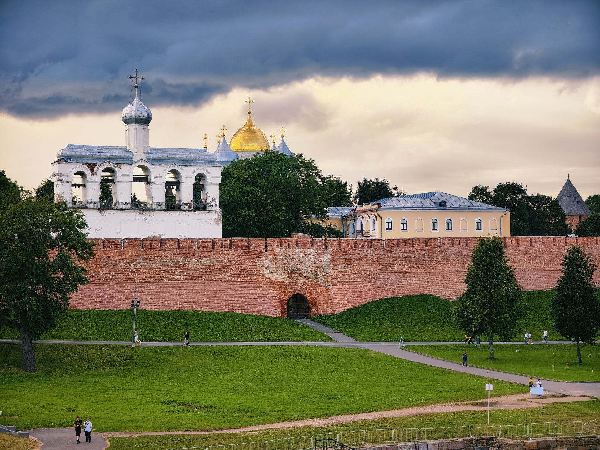 Дворцовая башня