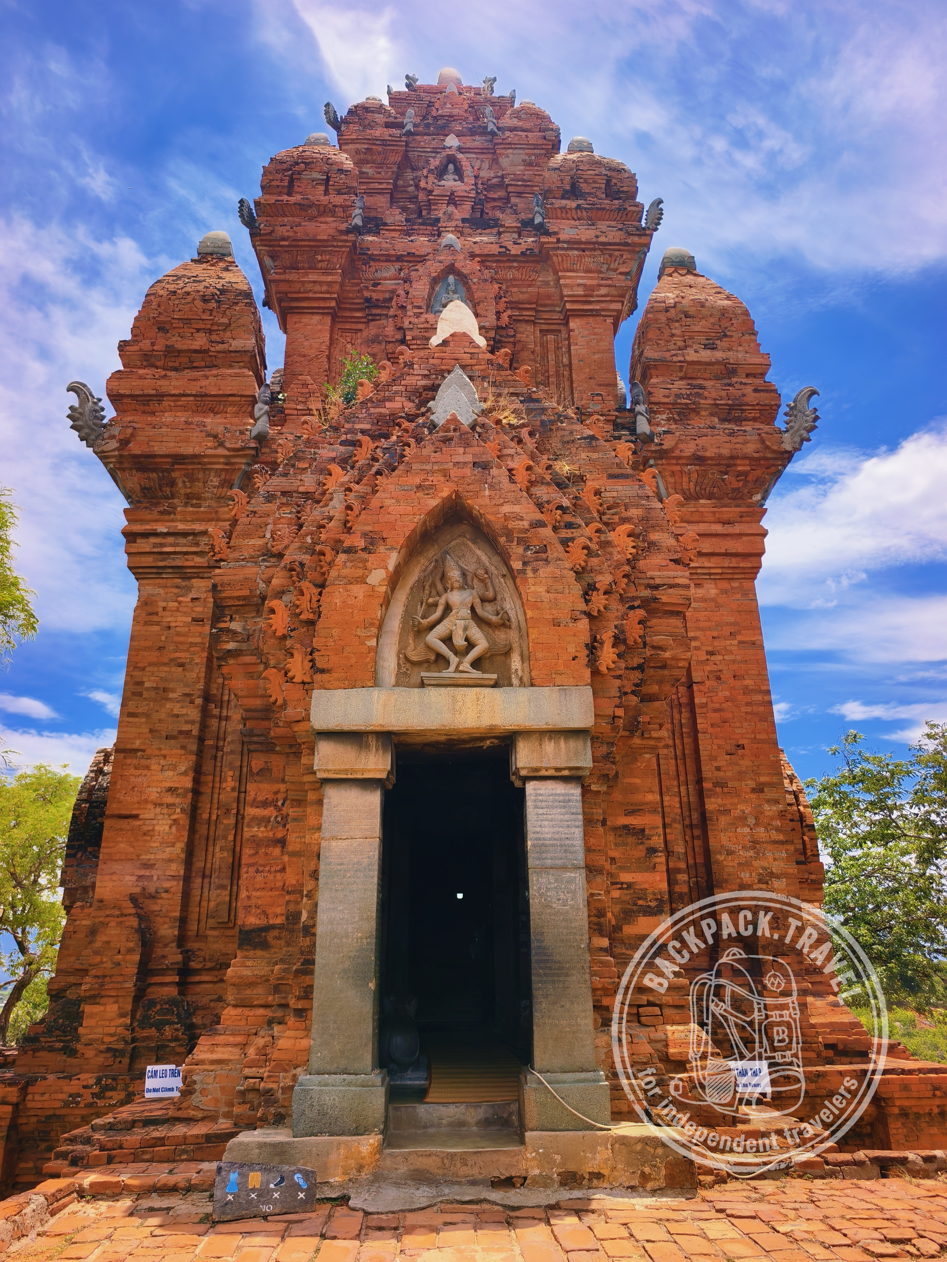 По Клонг Гарай (Po Klong Garai)