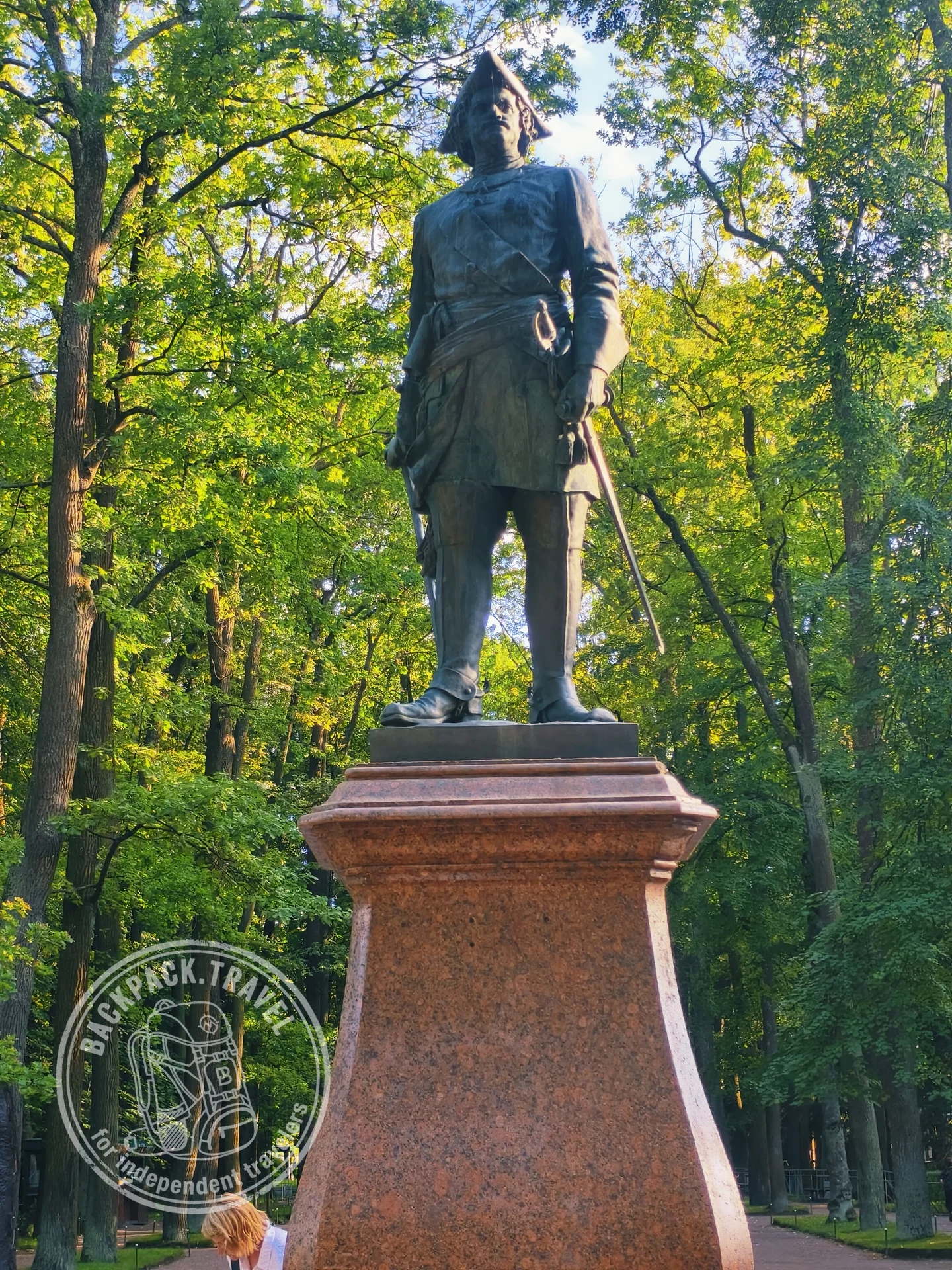 Памятник Петру I в Нижнем парке
