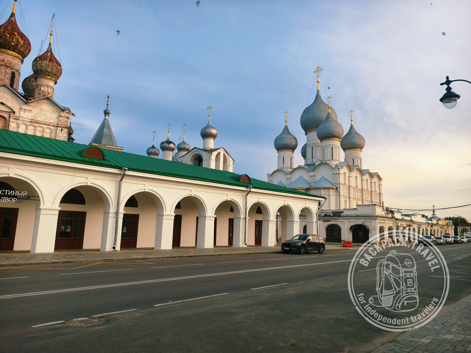 Гостиный двор в Ростове Великом