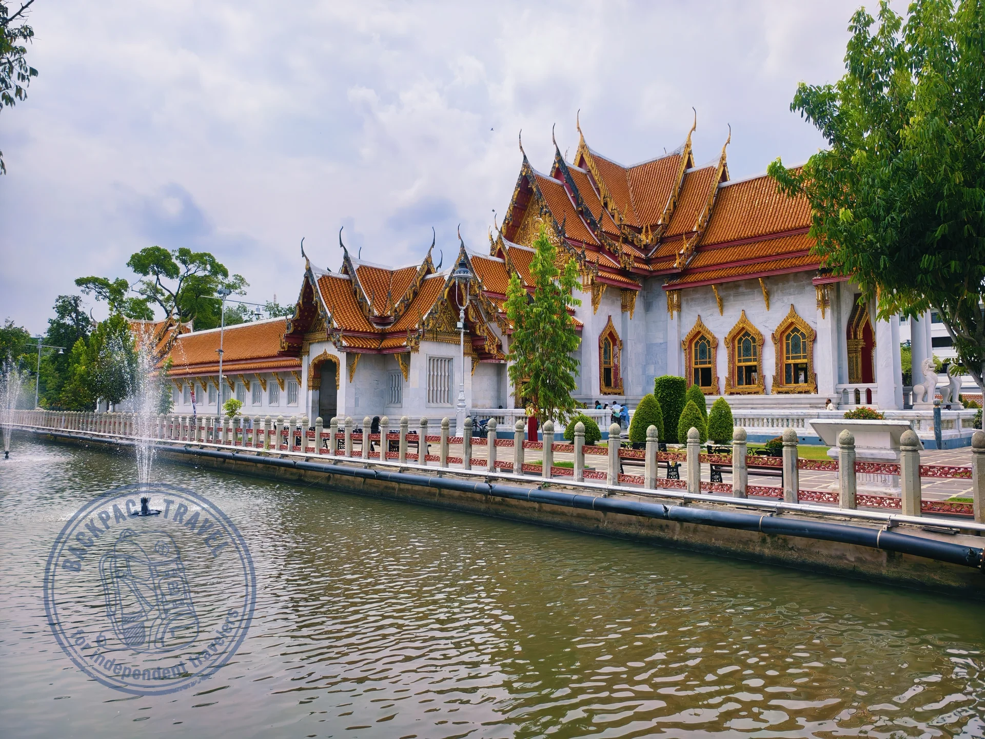 Wat Benchamabophit (the Marble Temple)