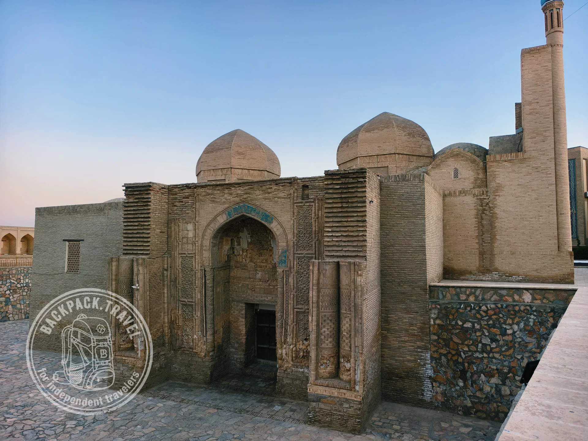 Magoki Attari Mosque