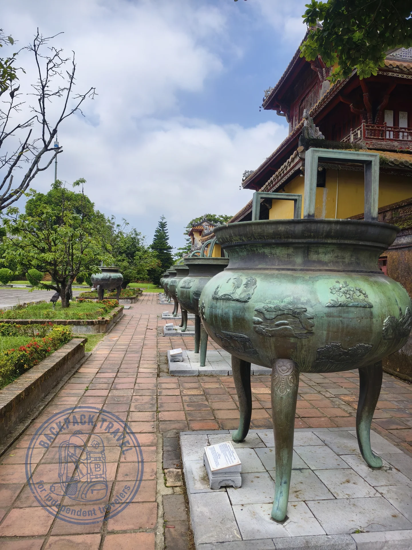 Nine Dynastic Urns