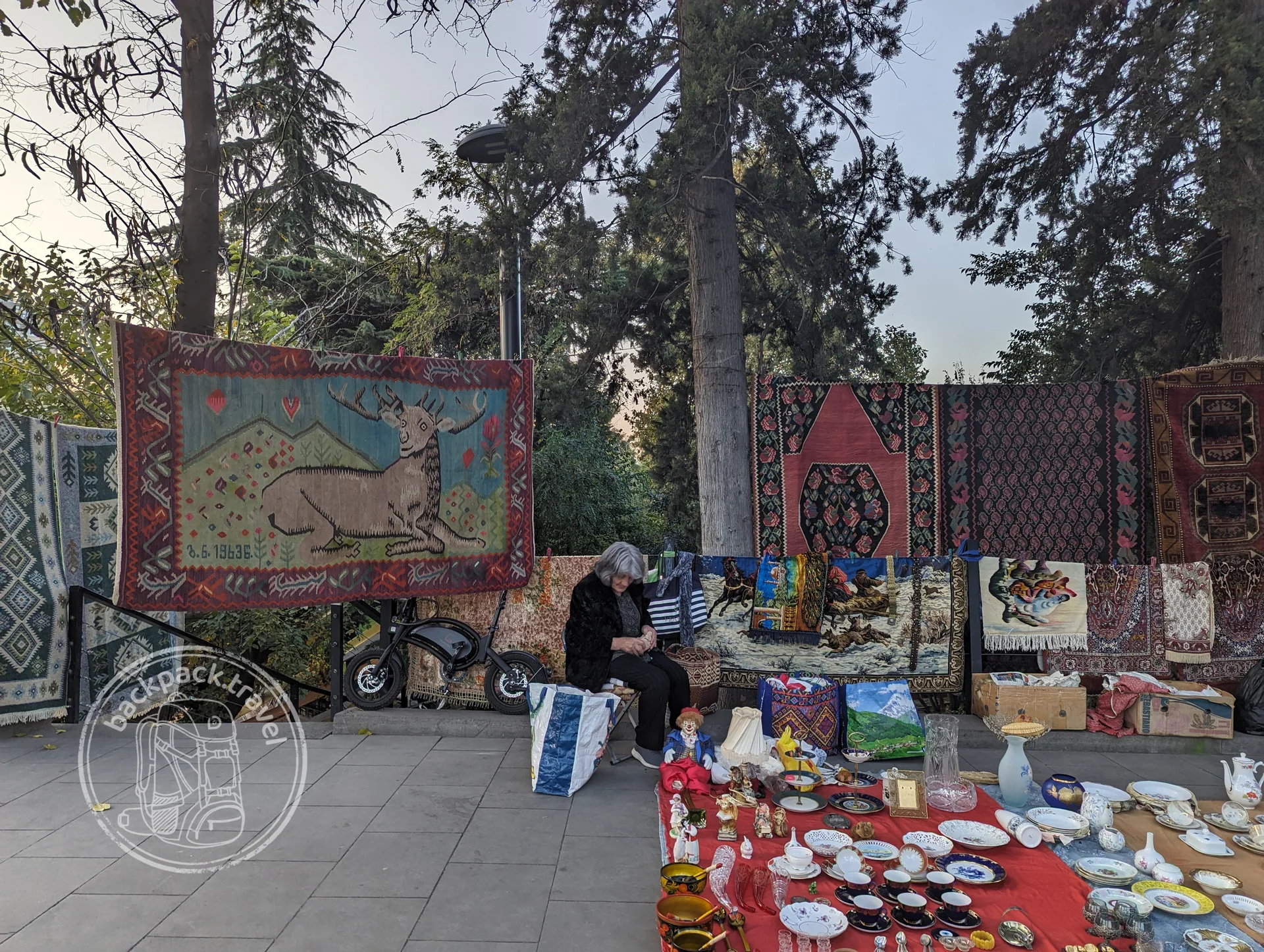 Блошиный рынок «Сухой мост»