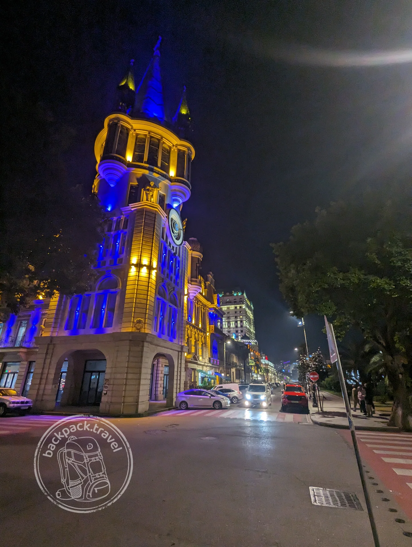 Площадь Пьяцца
