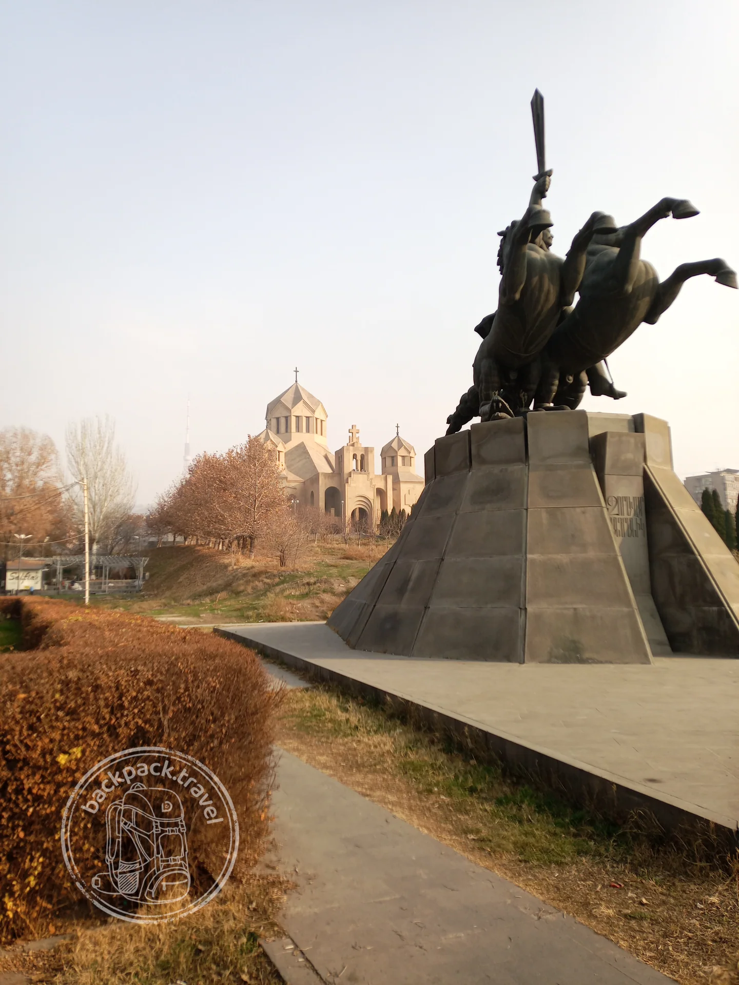 Памятник Зоравару Андранику