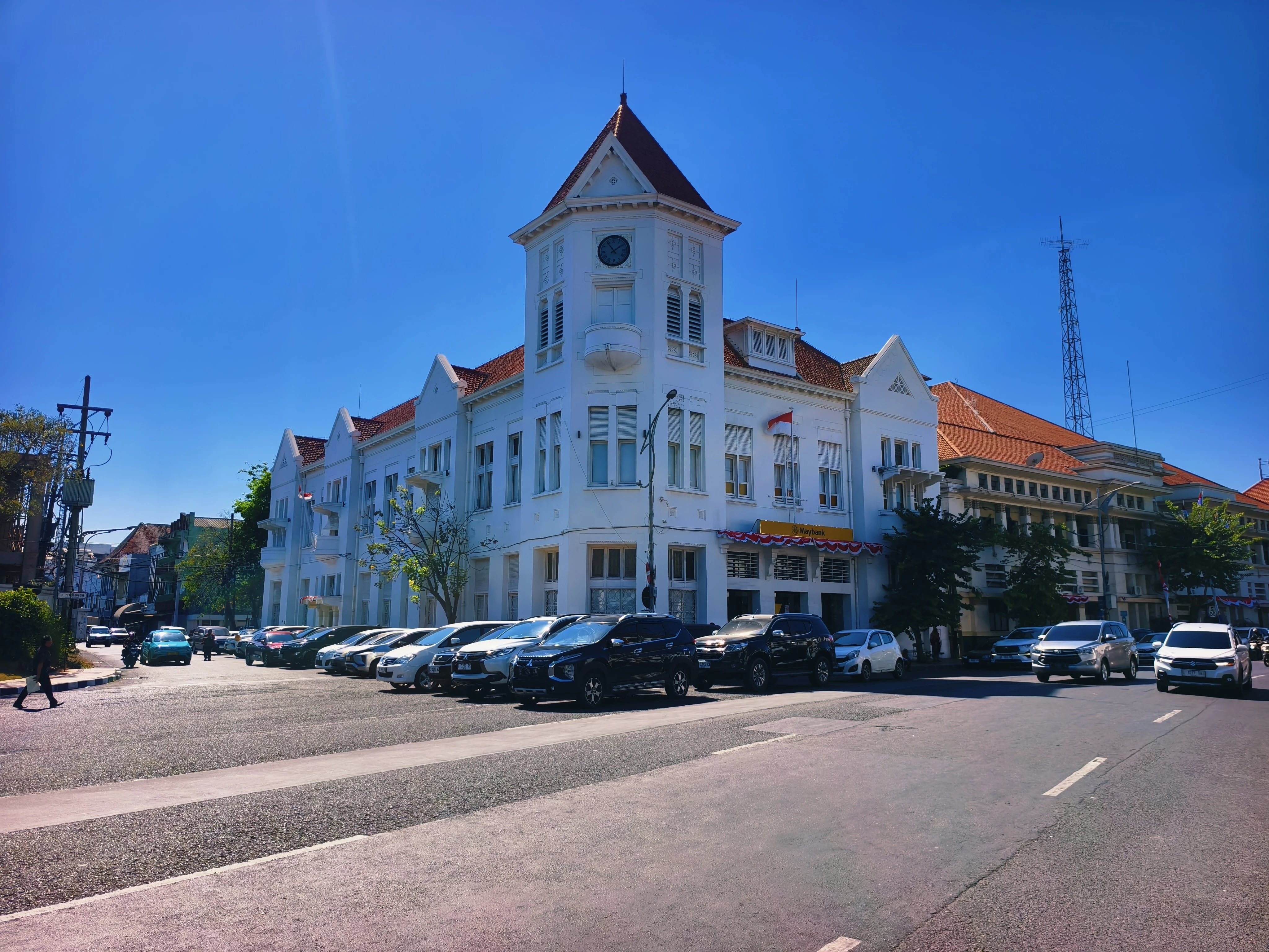 Здание банка Maybank у Красного моста